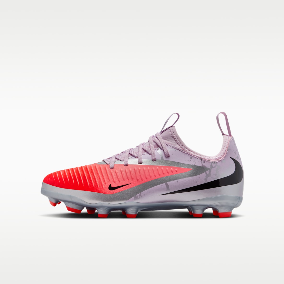 Nike Jr. Phantom 6 Low Academy “Alexia Putellas” Tacos de fútbol para terrenos múltiples para niños grandes
