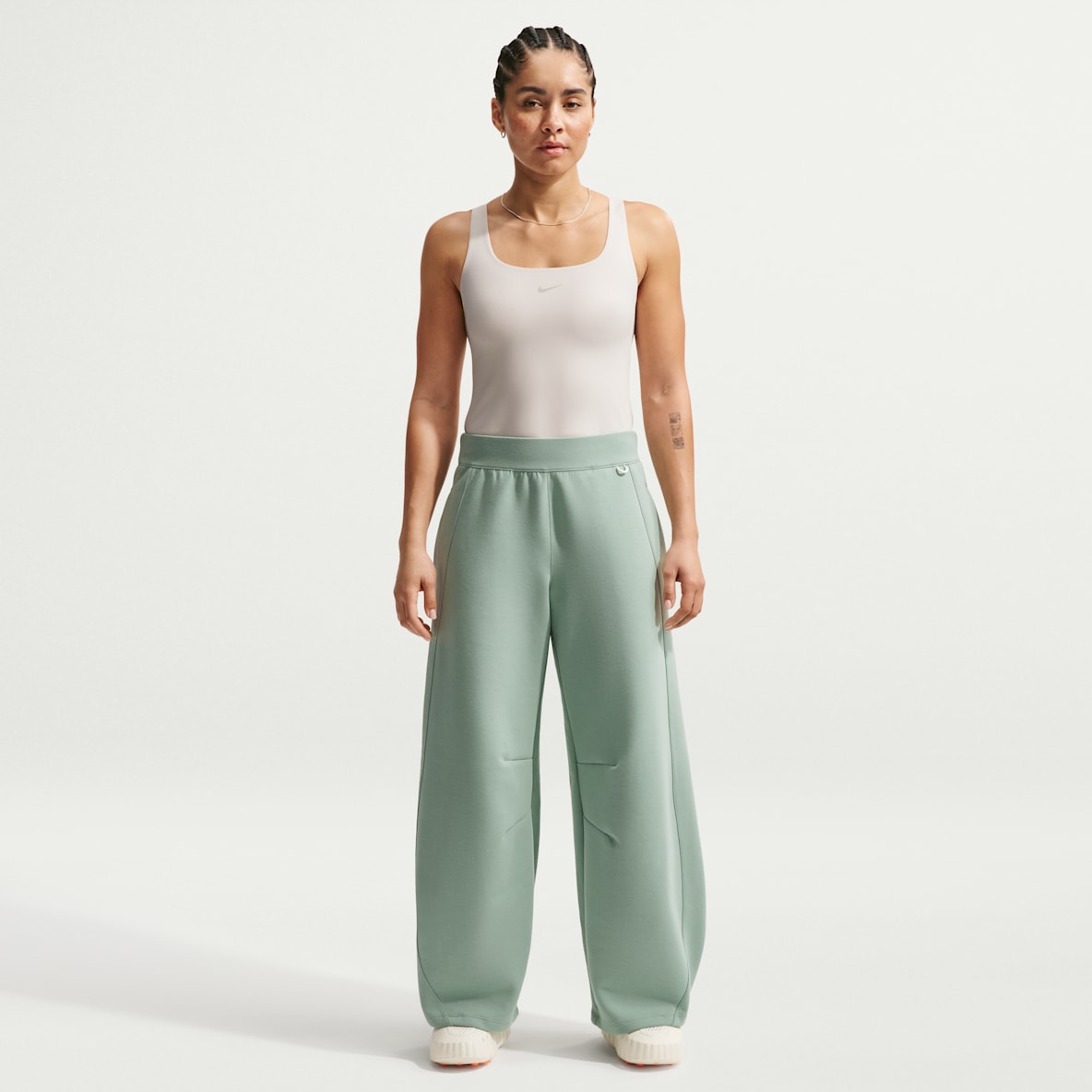 Nike 24.7 ImpossiblySoft Pantalon large taille haute pour femme
