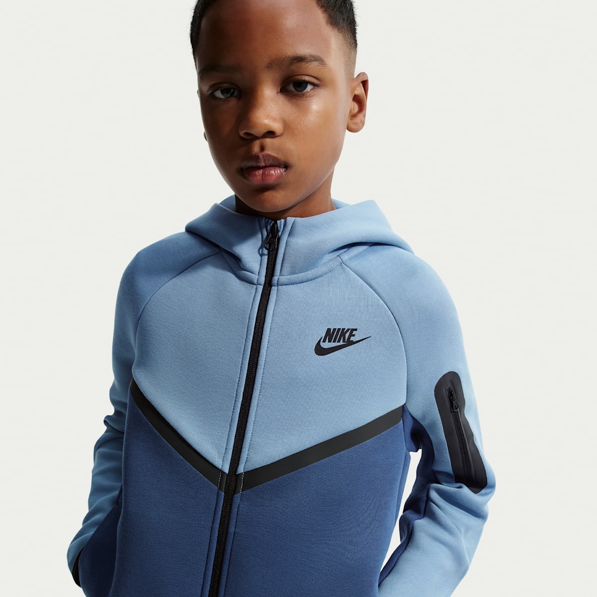 Nike Sportswear Tech Fleece Older Kids' Full-Zip Hoodie