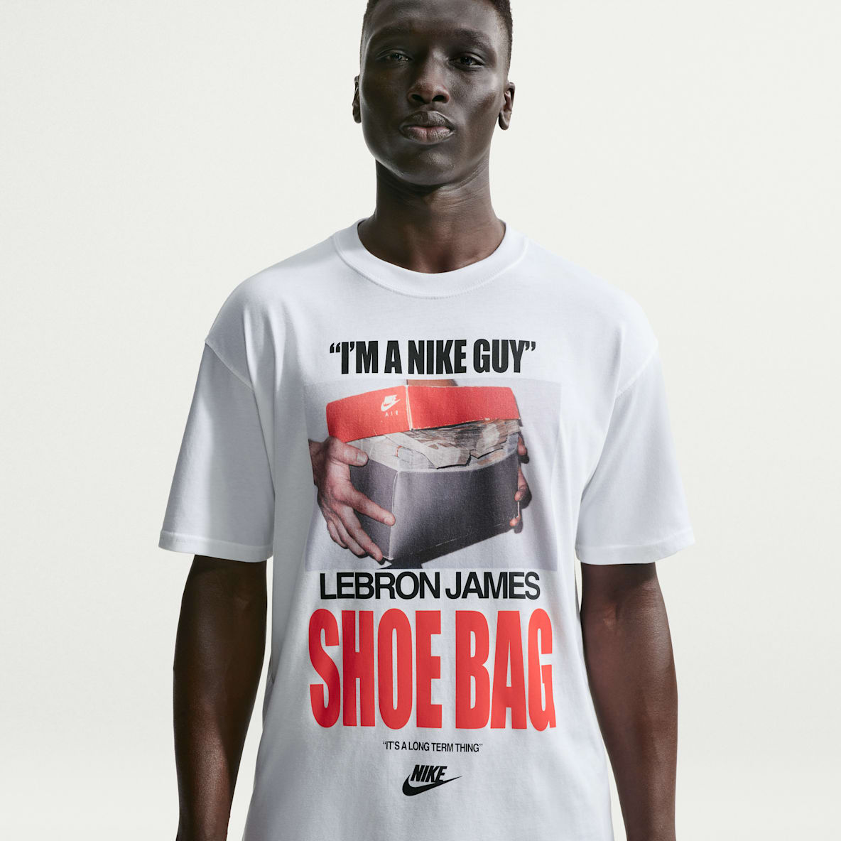 LeBron « Shoe Bag » T-shirt de basket Nike pour homme