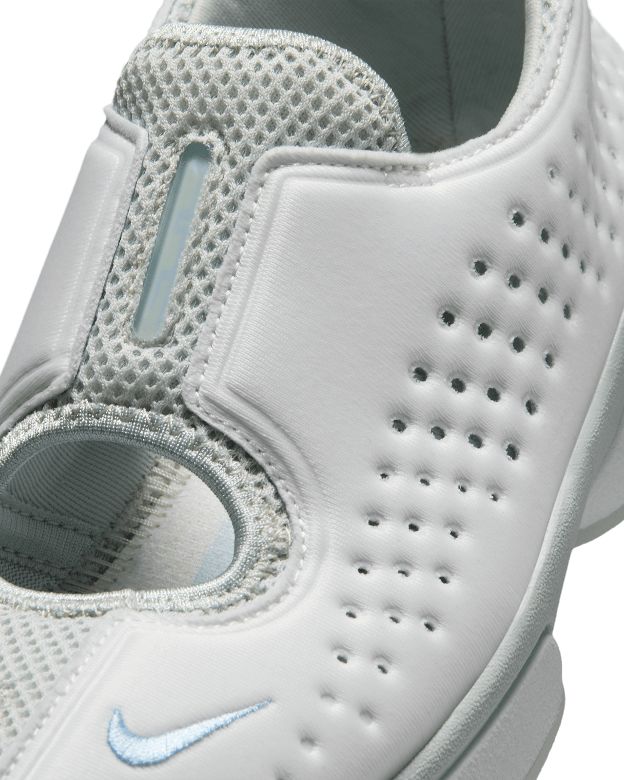 Women's Rift 2 'Summit White and Swan' (IQ8006-100) Release Date
