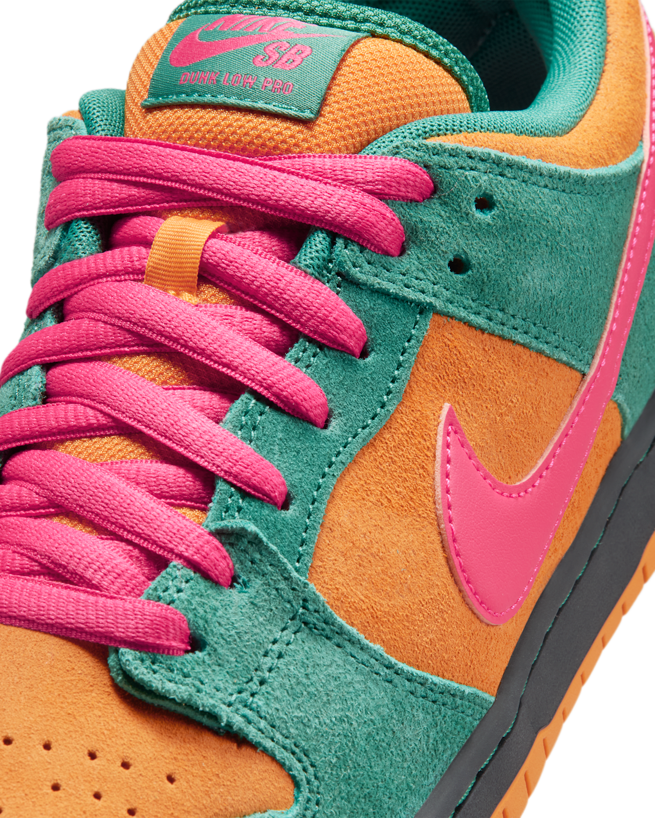 Nike SB Dunk Low Pro 'Green Noise and Light Curry' (HQ1625-301) Release Date